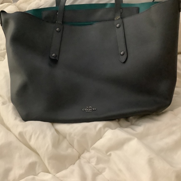 Brunelleschi cuchinelli Cashmere sweater,  coach bags, shinola bag, Kate spade - Picture 7 of 7